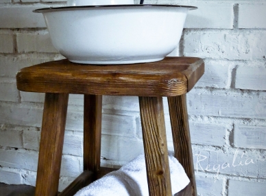 s,79,meble-drewniane-stolek-ze-starego-drewna-traczowanego.html